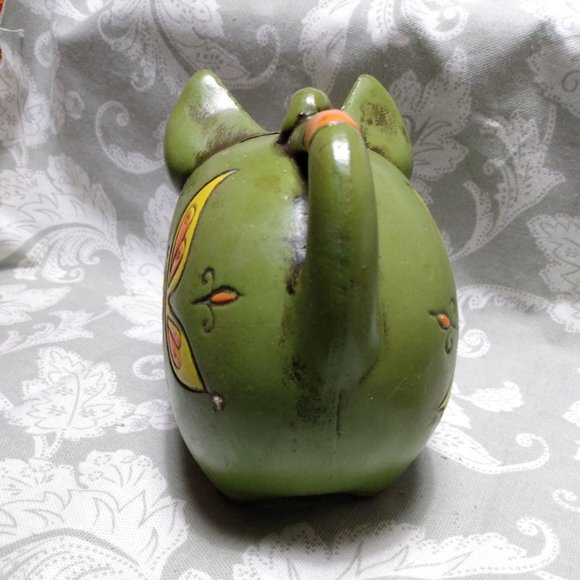 Green Piggy Bank - Picture 3 of 9